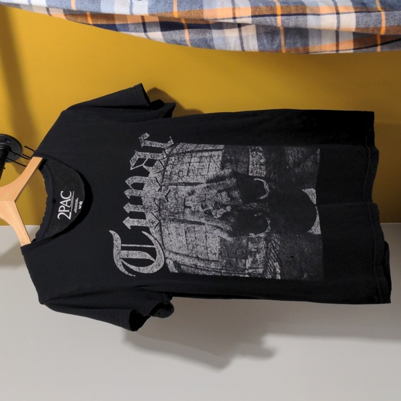 Vintage Tupac T-shirt - Picture 1 of 7